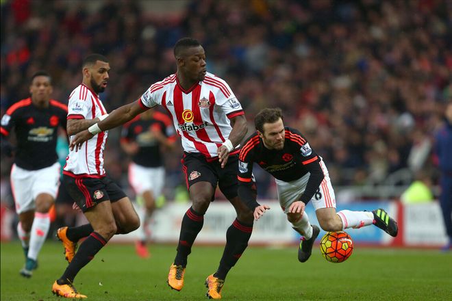 包含水晶宫主场战平谢菲联，保持不败纪录的词条