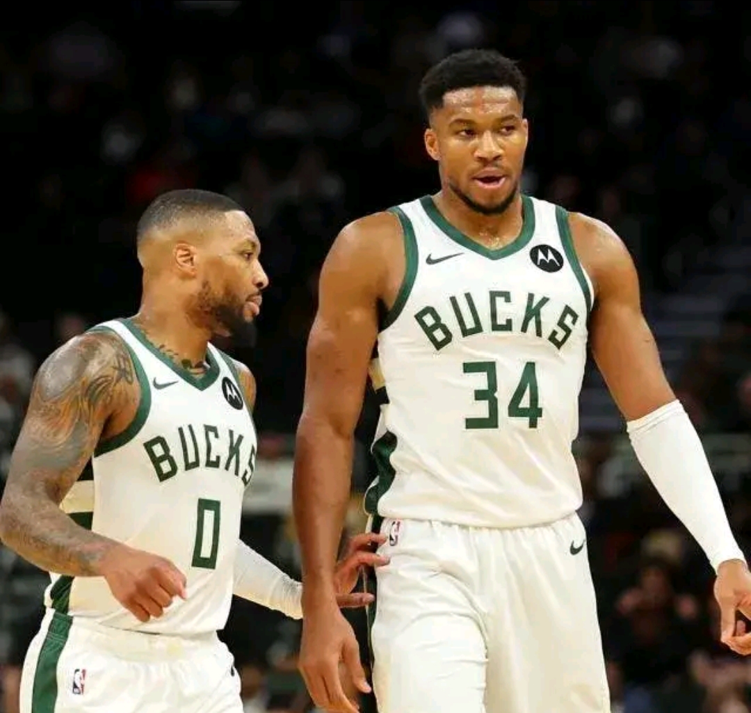 包含开拓者击败步行者，利拉德致命三分射入绝杀的词条