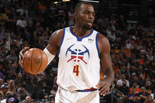 包含芝加哥风暴未退，公牛何去何从的词条