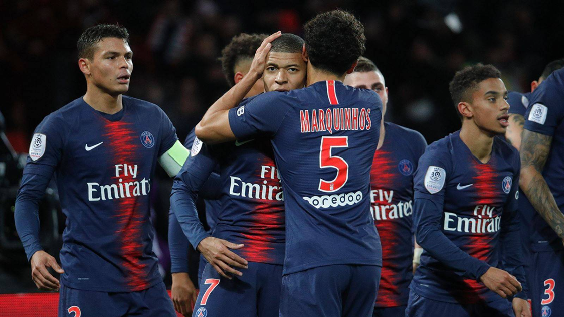 皇家社会备战与巴黎圣日耳曼的对决 皇家社会备战与巴黎圣日耳曼的对决