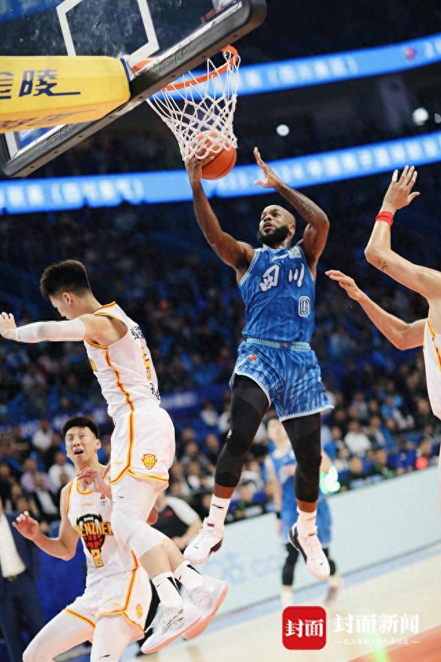 包含本赛季CBA交战激烈，强队逐渐显现实力的词条