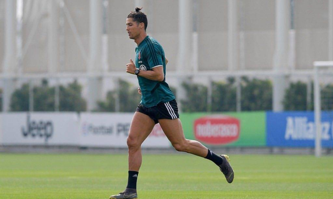 关于梦幻足球之旅继续，球员们积极备战下一场较量的信息