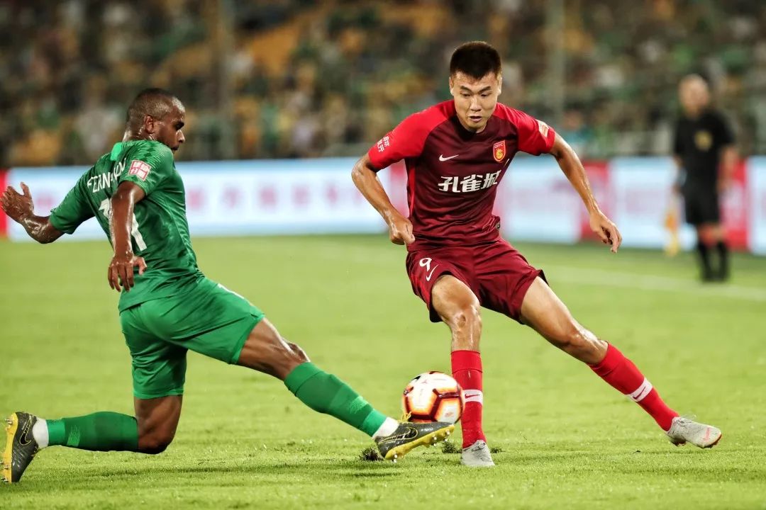 河北队客场遭遇惨败，无缘胜利