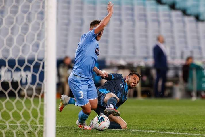 包含澳大利亚篮球联赛：悉尼国王逆转击败墨尔本飞鹃的词条