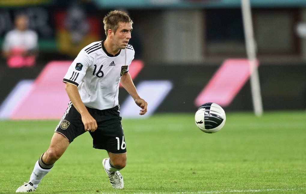 关于匈牙利客场战平威尔士，晋级前景存疑的信息