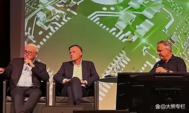 包含欧洲巨头球队底薪签约现象频现，引发球员市场变动的词条