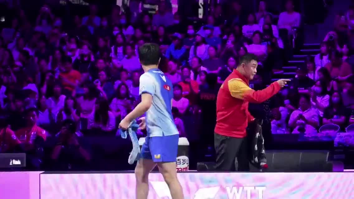 法国乒乓球队鏖战日本乒乓球队,王皓惊艳世界 法国乒乓球队鏖战日本乒乓球队,王皓惊艳世界