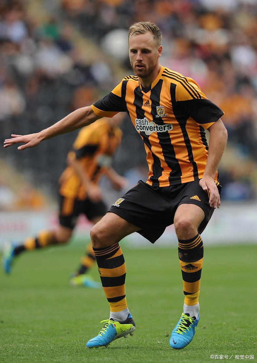 包含巴斯城主场抢分成功，保级压力不断增加的词条