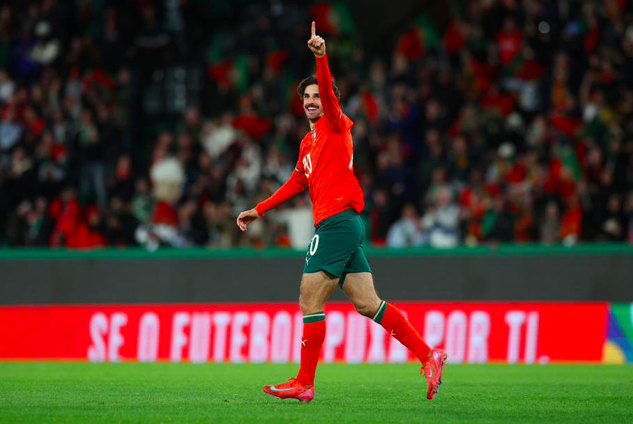 赫罗纳客场4-0完胜埃瓦尔，喜迎胜利的简单介绍