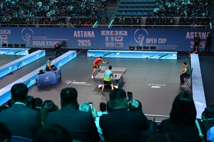 英国乒乓球队逆转日本乒乓球队，许昕送出助攻