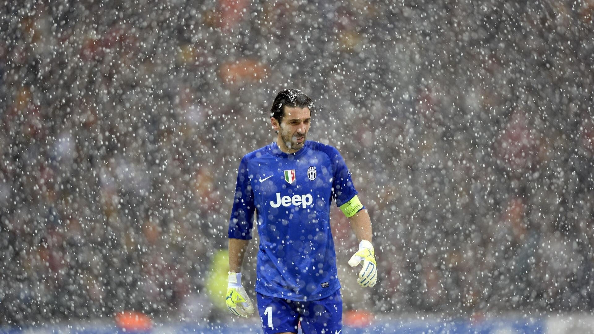 德甲争冠战之夜，保罗成为全场焦点