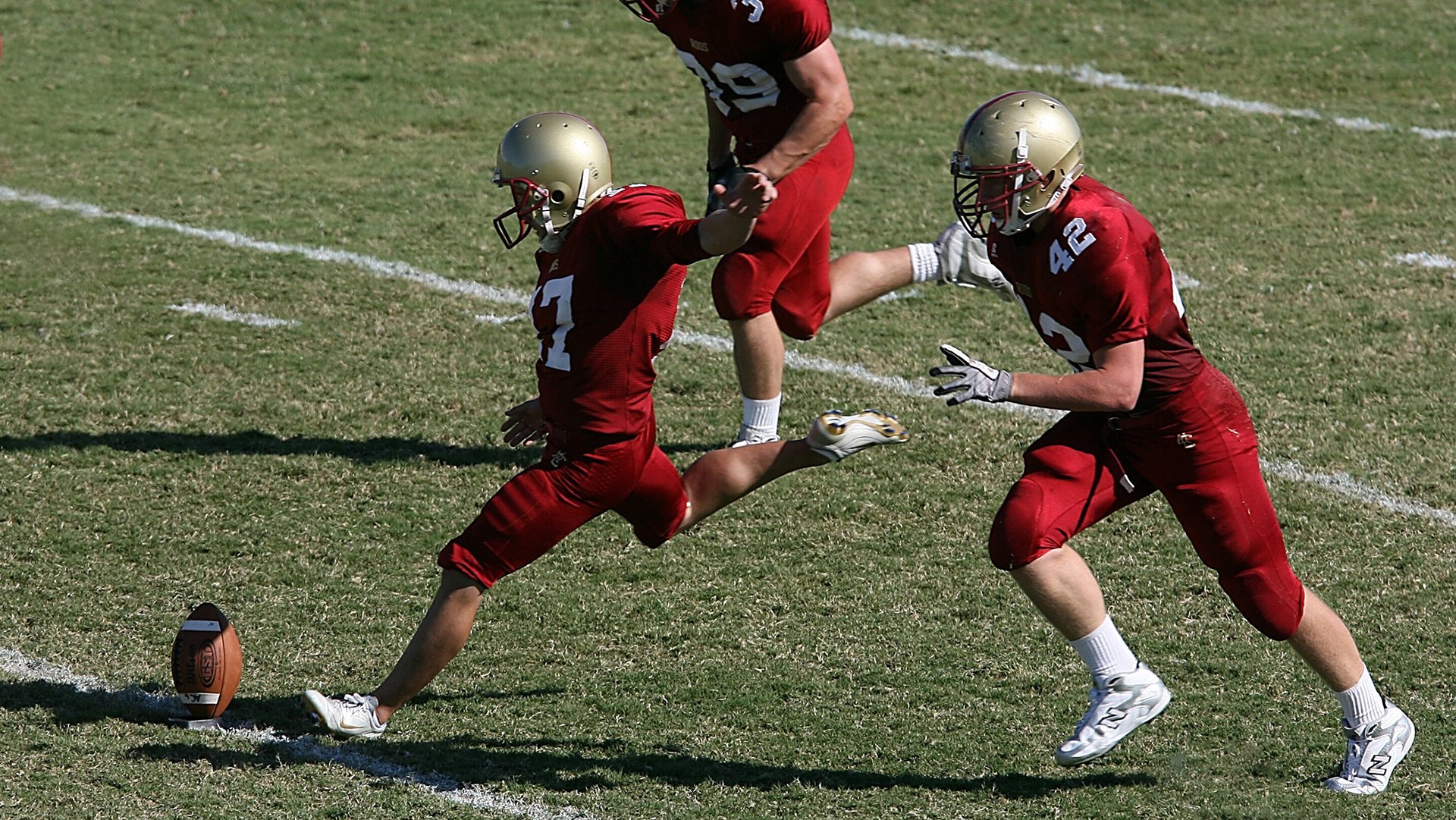 绿茵场上的精密方程式，塞内加尔战术压制启示，卡塞米罗如何像F1冠军一样接管比赛