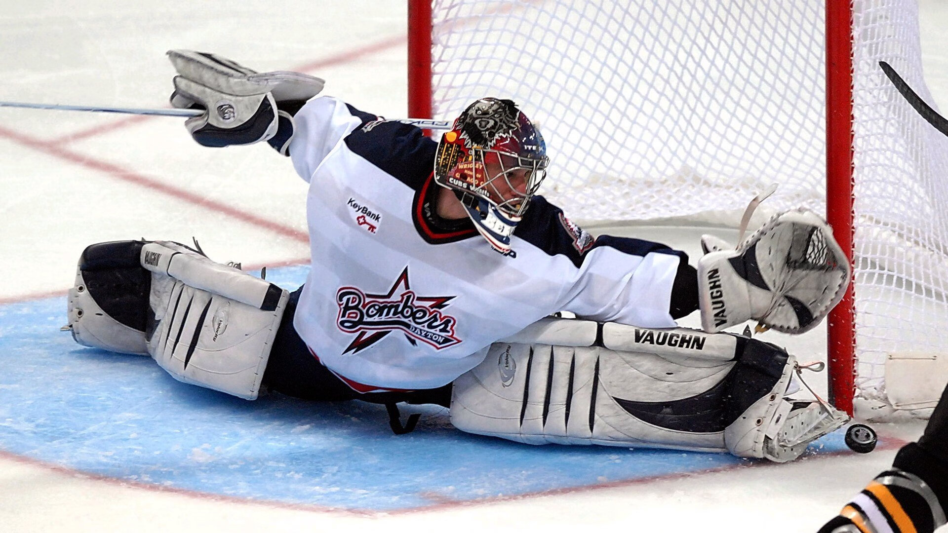 秘鲁击溃AC米兰？F1新赛季揭幕战焦点战背后的跨界隐喻