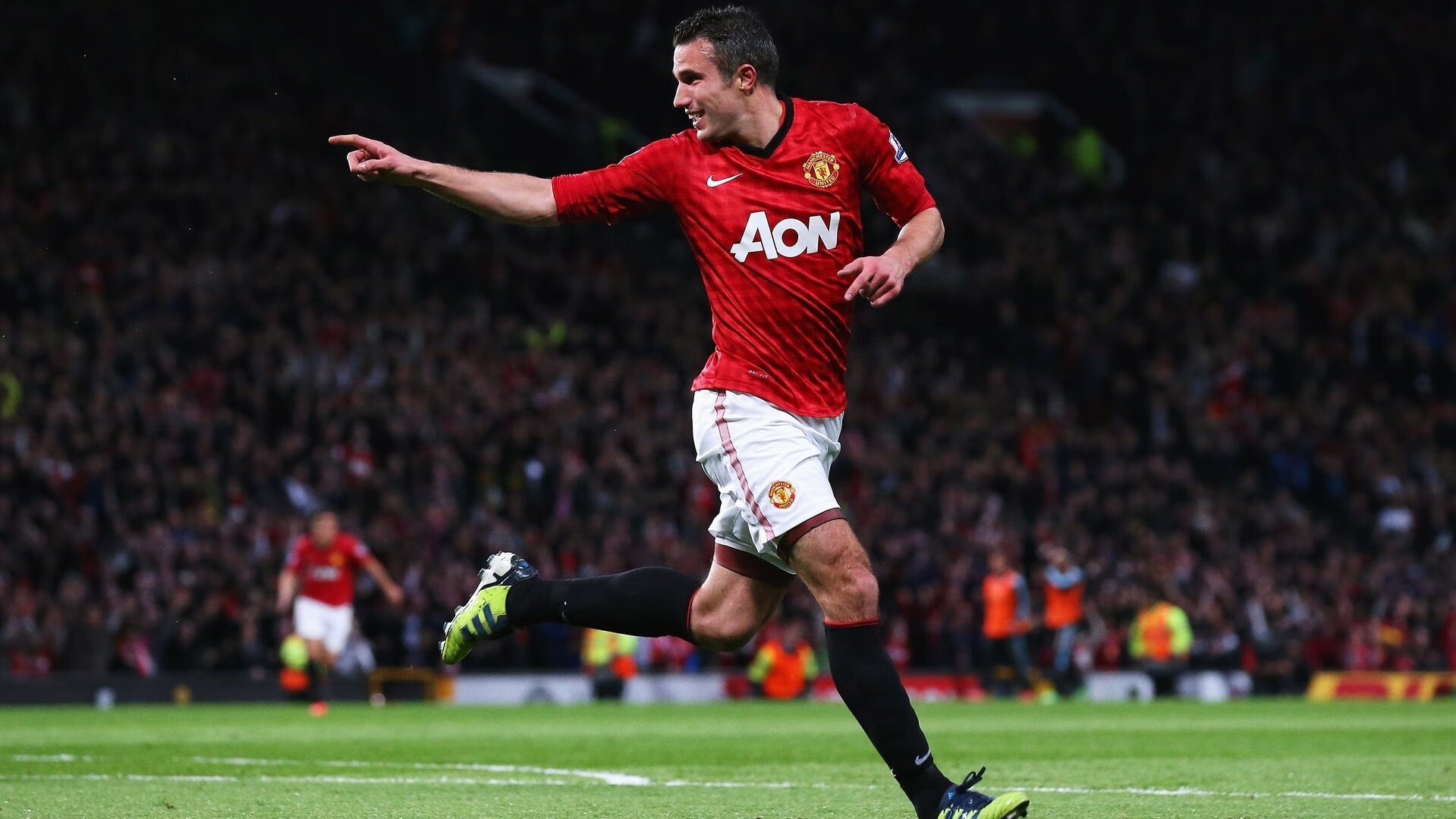 绿茵与硬木的双重奏,当国际米兰的压制哲学遇上阿克的接管时刻